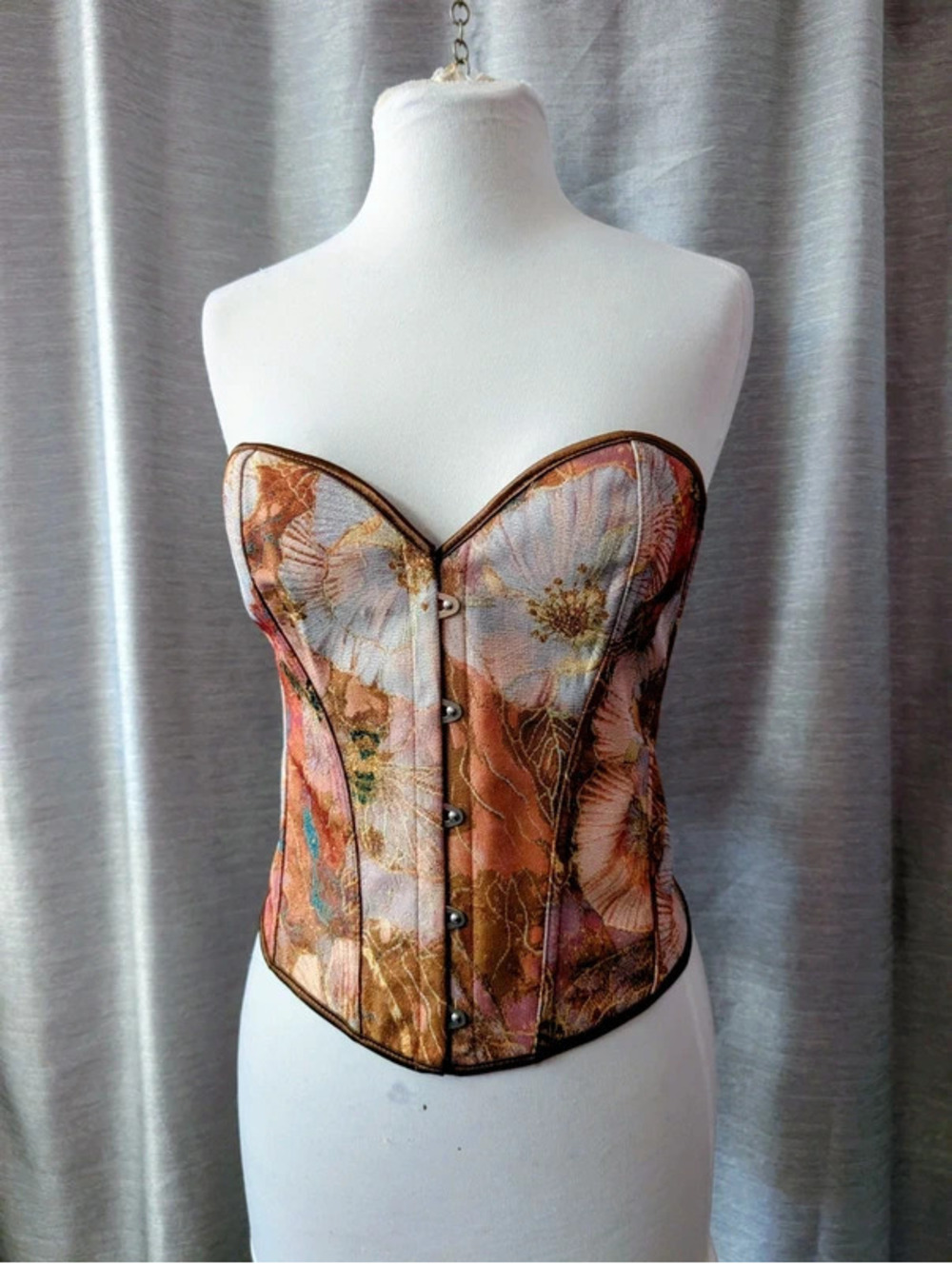 SOLD Cottagecore Bee Flower Corset L